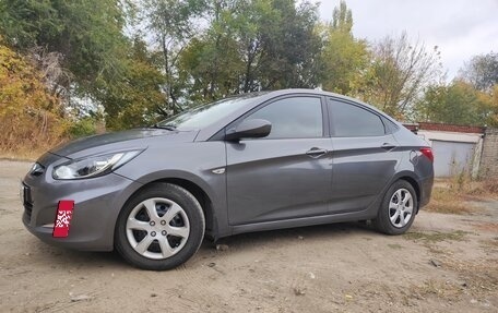 Hyundai Solaris II рестайлинг, 2012 год, 840 000 рублей, 7 фотография