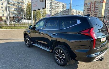 Mitsubishi Pajero Sport III рестайлинг, 2021 год, 4 750 000 рублей, 4 фотография