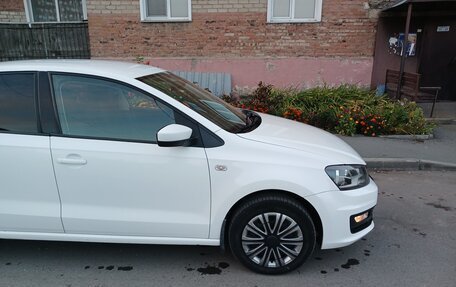 Volkswagen Polo VI (EU Market), 2016 год, 1 280 000 рублей, 3 фотография