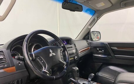 Mitsubishi Pajero IV, 2008 год, 1 750 000 рублей, 10 фотография