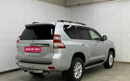 Toyota Land Cruiser Prado 150 рестайлинг 2, 2014 год, 3 900 000 рублей, 4 фотография