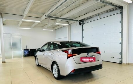 Toyota Prius IV XW50, 2019 год, 2 249 000 рублей, 4 фотография