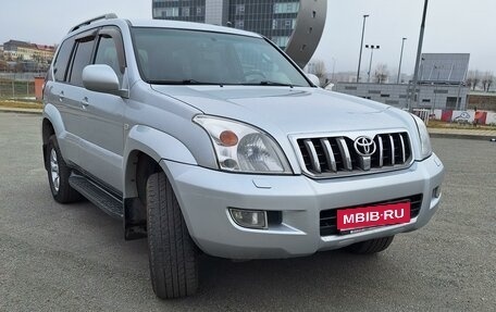 Toyota Land Cruiser Prado 120 рестайлинг, 2007 год, 2 800 000 рублей, 1 фотография