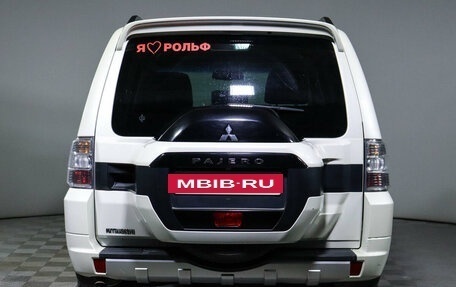 Mitsubishi Pajero IV, 2014 год, 3 199 000 рублей, 6 фотография