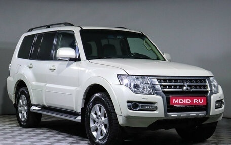 Mitsubishi Pajero IV, 2014 год, 3 199 000 рублей, 3 фотография