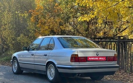 BMW 5 серия, 1993 год, 1 050 000 рублей, 2 фотография