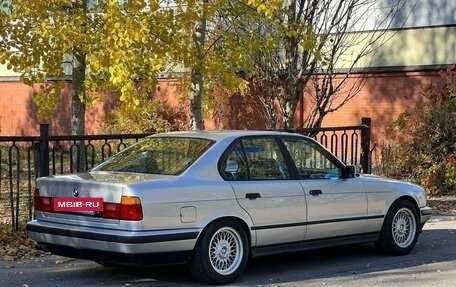 BMW 5 серия, 1993 год, 1 050 000 рублей, 11 фотография