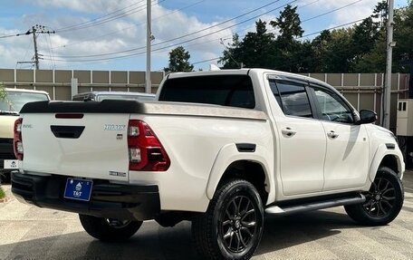 Toyota Hilux VIII, 2022 год, 5 260 000 рублей, 7 фотография