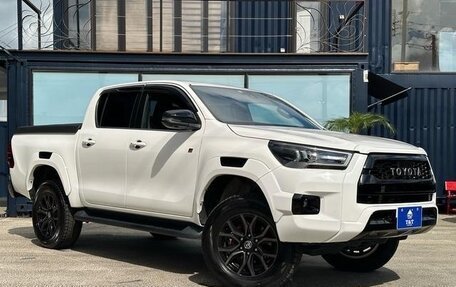 Toyota Hilux VIII, 2022 год, 5 260 000 рублей, 3 фотография