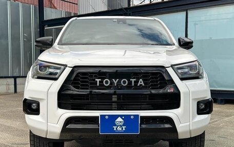 Toyota Hilux VIII, 2022 год, 5 260 000 рублей, 1 фотография