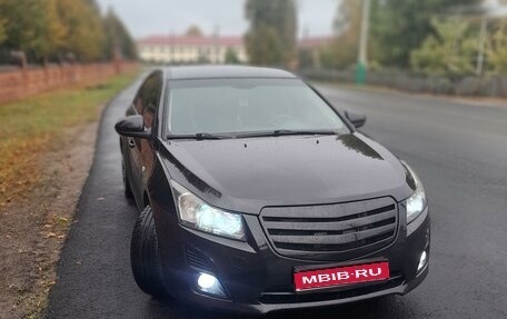 Chevrolet Cruze II, 2011 год, 900 000 рублей, 1 фотография