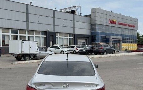 Hyundai Solaris II рестайлинг, 2012 год, 410 000 рублей, 2 фотография