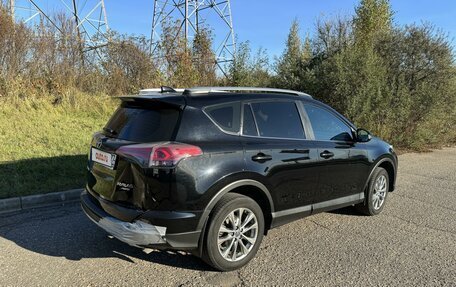 Toyota RAV4, 2017 год, 2 200 000 рублей, 8 фотография