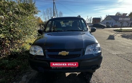 Chevrolet Niva I рестайлинг, 2018 год, 910 000 рублей, 1 фотография