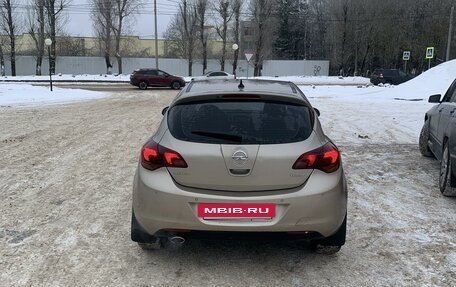 Opel Astra J, 2011 год, 670 000 рублей, 4 фотография