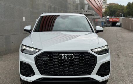 Audi Q5, 2023 год, 8 080 000 рублей, 4 фотография