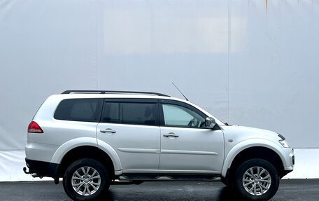 Mitsubishi Pajero Sport II рестайлинг, 2013 год, 1 950 000 рублей, 4 фотография