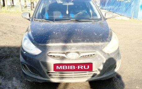 Hyundai Solaris II рестайлинг, 2012 год, 600 000 рублей, 13 фотография