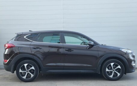 Hyundai Tucson III, 2017 год, 2 050 000 рублей, 4 фотография