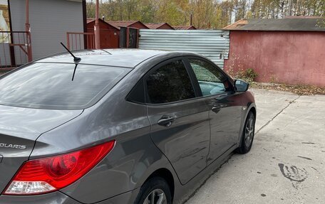 Hyundai Solaris II рестайлинг, 2013 год, 850 000 рублей, 5 фотография