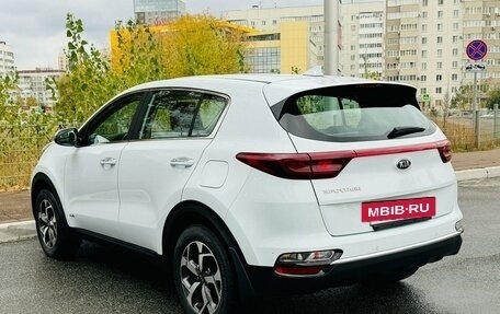 KIA Sportage IV рестайлинг, 2018 год, 2 622 000 рублей, 2 фотография