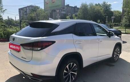 Lexus RX IV рестайлинг, 2020 год, 5 900 000 рублей, 9 фотография