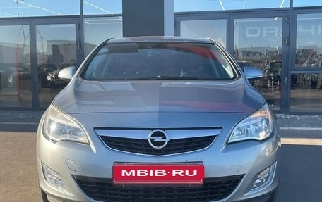 Opel Astra J, 2011 год, 828 000 рублей, 8 фотография