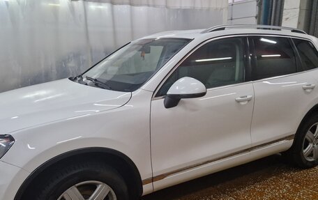 Volkswagen Touareg III, 2013 год, 2 250 000 рублей, 2 фотография