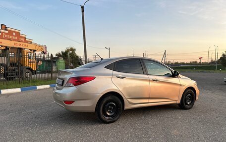 Hyundai Solaris II рестайлинг, 2011 год, 780 000 рублей, 3 фотография