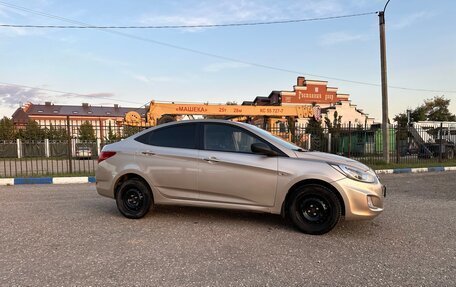 Hyundai Solaris II рестайлинг, 2011 год, 780 000 рублей, 2 фотография