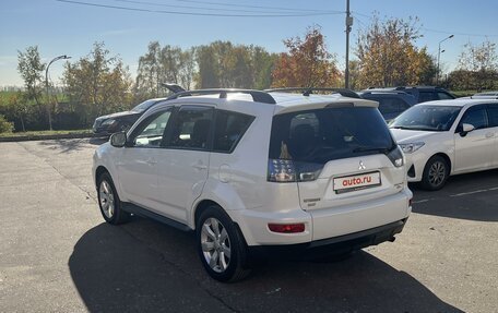 Mitsubishi Outlander III рестайлинг 3, 2011 год, 1 499 000 рублей, 3 фотография