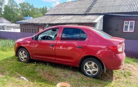 Renault Logan II, 2018 год, 650 000 рублей, 10 фотография