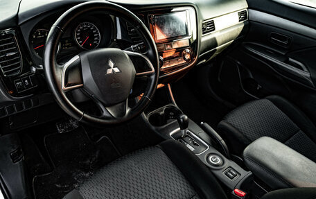 Mitsubishi Outlander III рестайлинг 3, 2012 год, 1 549 000 рублей, 14 фотография