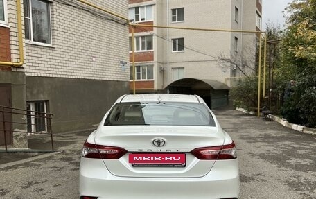 Toyota Camry, 2018 год, 3 160 000 рублей, 6 фотография