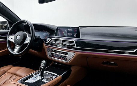 BMW 7 серия, 2021 год, 9 000 000 рублей, 14 фотография