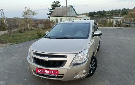 Chevrolet Cobalt II, 2014 год, 700 000 рублей, 2 фотография