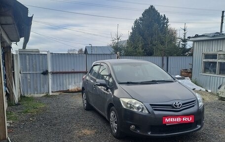 Toyota Auris II, 2011 год, 1 000 000 рублей, 3 фотография