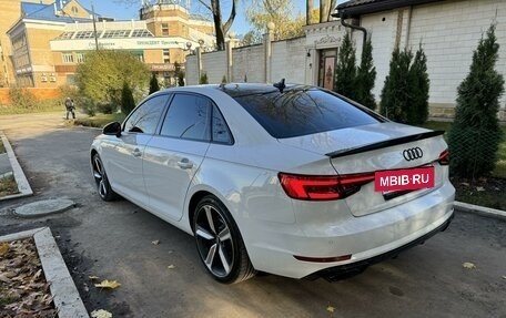 Audi A4, 2017 год, 2 600 000 рублей, 7 фотография