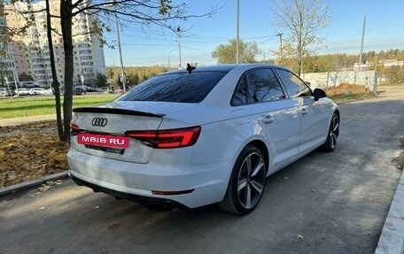 Audi A4, 2017 год, 2 600 000 рублей, 3 фотография