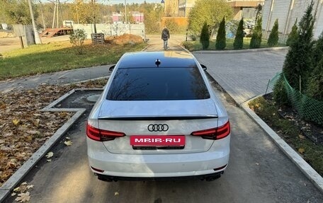 Audi A4, 2017 год, 2 600 000 рублей, 6 фотография