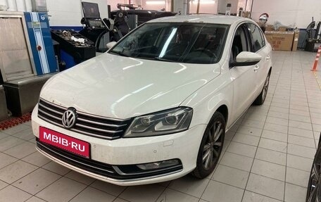 Volkswagen Passat B7, 2012 год, 1 137 000 рублей, 1 фотография