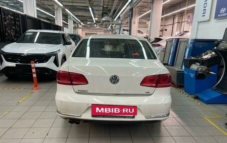 Volkswagen Passat B7, 2012 год, 1 137 000 рублей, 5 фотография