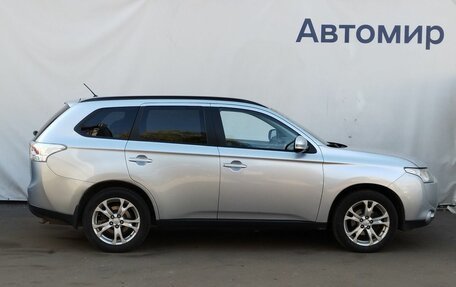 Mitsubishi Outlander III рестайлинг 3, 2012 год, 1 450 000 рублей, 4 фотография