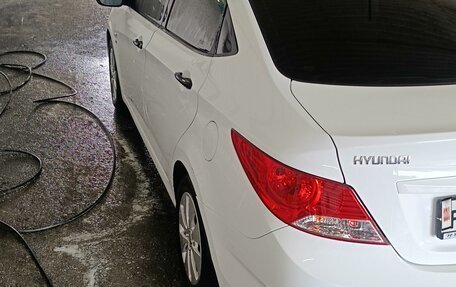 Hyundai Solaris II рестайлинг, 2013 год, 1 050 000 рублей, 7 фотография