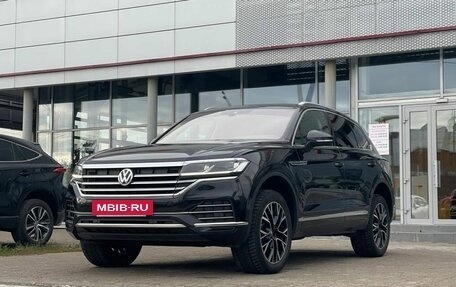 Volkswagen Touareg III, 2018 год, 5 250 000 рублей, 2 фотография