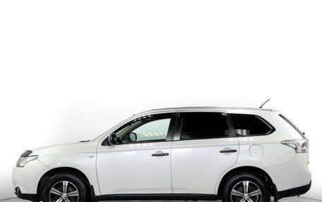 Mitsubishi Outlander III рестайлинг 3, 2014 год, 1 395 000 рублей, 8 фотография