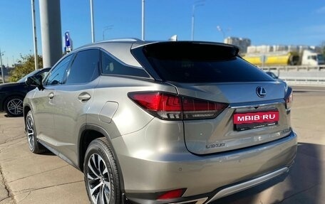 Lexus RX IV рестайлинг, 2020 год, 5 399 000 рублей, 8 фотография