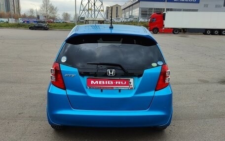 Honda Fit III, 2008 год, 755 000 рублей, 7 фотография