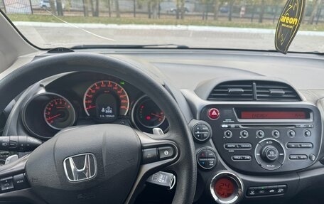 Honda Jazz II рестайлинг, 2011 год, 875 000 рублей, 11 фотография