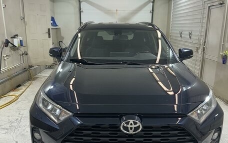 Toyota RAV4, 2019 год, 3 200 000 рублей, 1 фотография